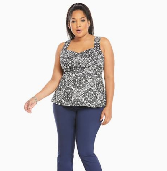 torrid Tops - Torrid 0X Lace Print Sateen Peplum Top